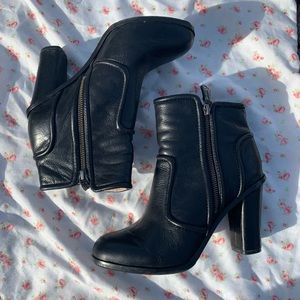 VINTAGE Frye heel boots